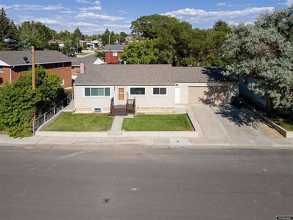 5th image of 1306 Liberty Dr