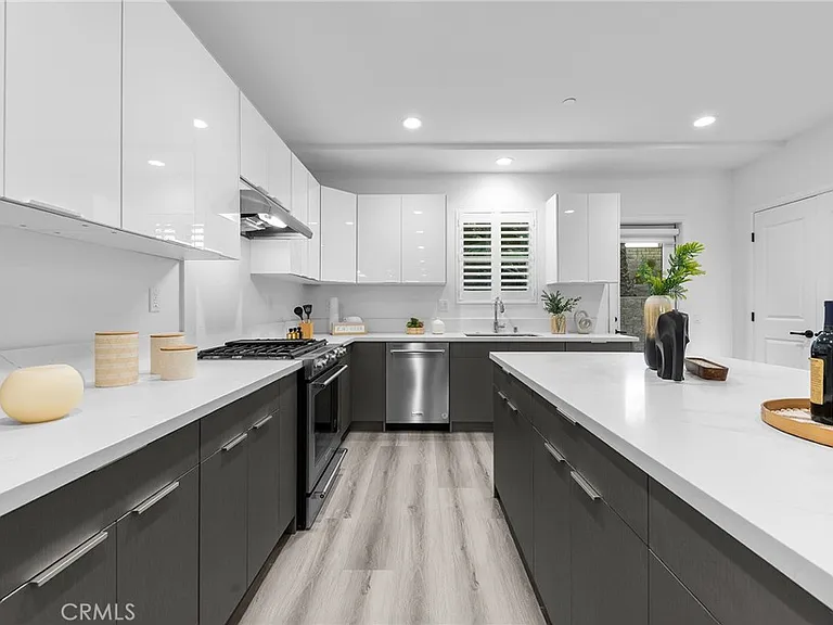 1359 Point Loma Pl — Photo 26