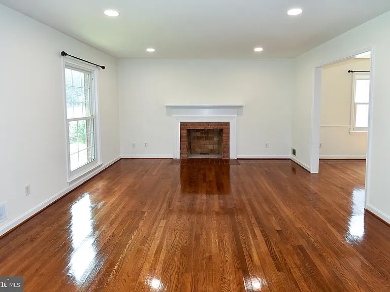 7513 Sebago Rd — Photo 11