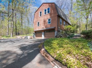 34 Allen Rd, Belchertown, MA 01007