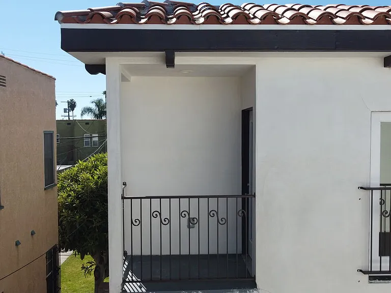 3047 Wellington Rd — Photo 3