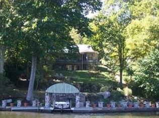 281 Flat Top Lake Rd, Ghent, WV 25843