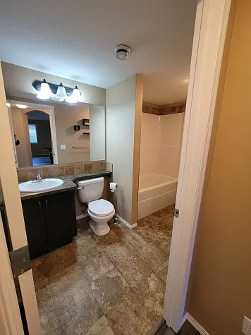 31 Jamieson Ave — Photo 13