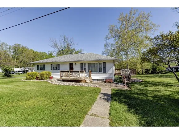 1606 Moorwood Dr photo 1
