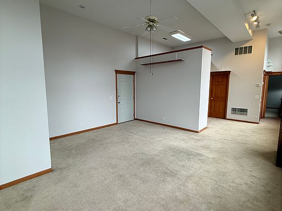 2nd image of 31-33 W New York St #B