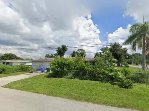 3735 Kelly St, Fort Myers, FL 33901