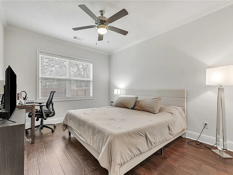 15621 Long Creek Ln — Photo 23