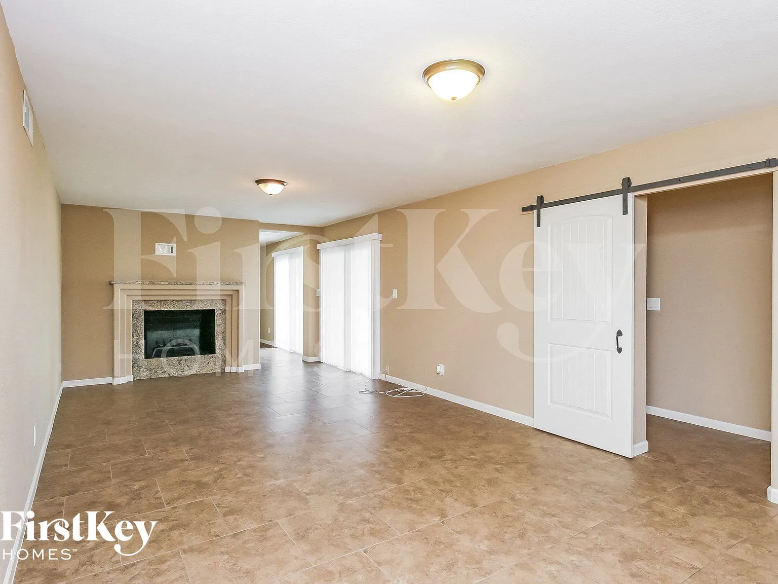 3 bed, 2.0 bath, 1855 sqft, $2,870 — Photo 3