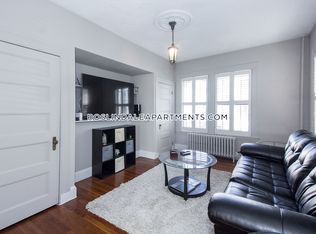 18 Farquhar St #1, Boston, MA 02131