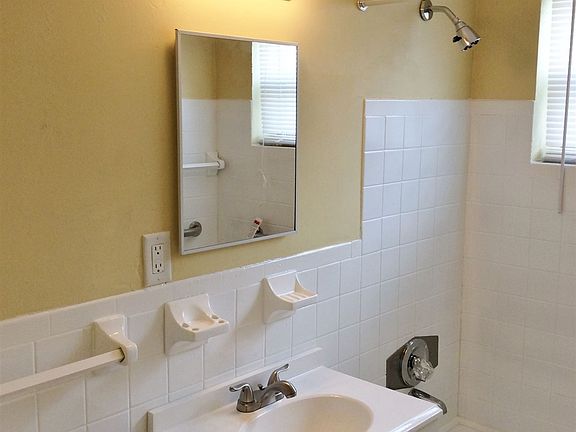 4th image of 2337 Tallahassee Dr