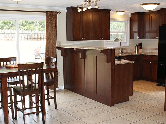4th image of 6734 Cotton Hill Ln