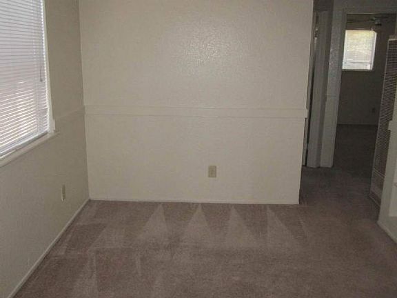 5th image of 433 N 4th Ave #B