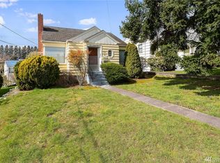1121 Jacobsen Blvd, Bremerton, WA 98310