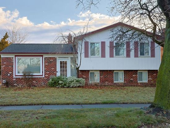 43428 Hartwick Dr, Sterling Heights, MI 48313