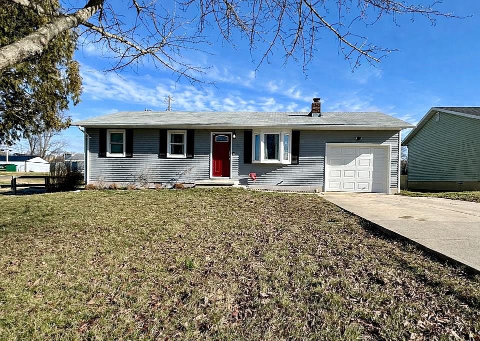 1st image of 6 Windsor Dr