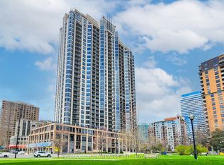 10 Northtown Way #814, Toronto, ON M2N7L4