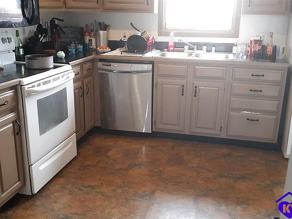 4th image of 118 Chambliss Cir
