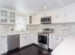 86 Marion Rd, Mattapoisett, MA 02739