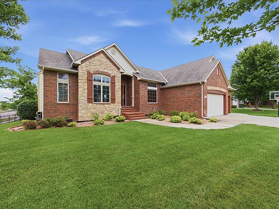 3rd image of 13029 E Reeds Cove Ct