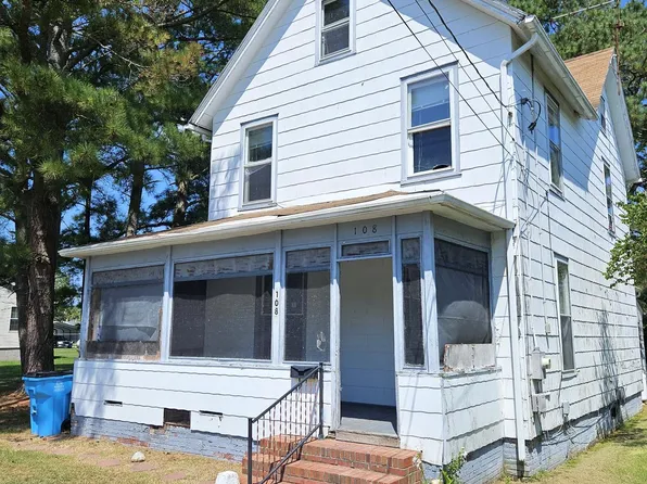 108 W Chesapeake Ave, Crisfield, MD 21817