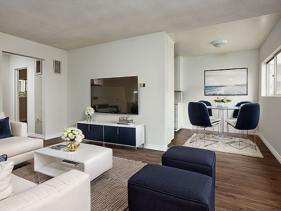 5th image of 320 Cornell Dr #B