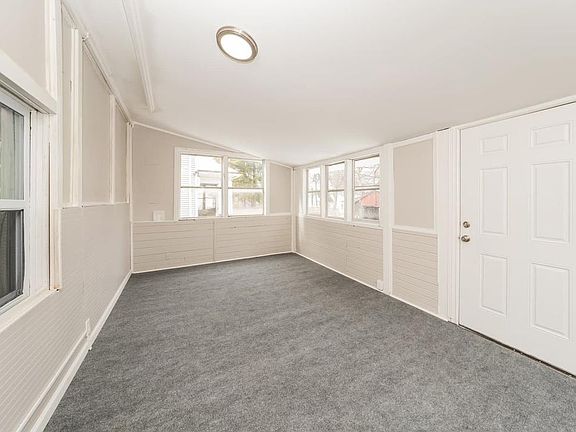 3rd image of 345 Avenue B