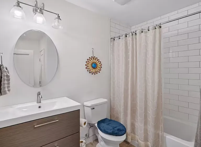 3347 E Seneca St #4 — Photo 16