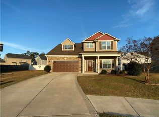 122 Calvert Ct, Raeford, NC 28376