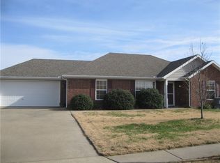 170 Washburn Dr, Pea Ridge, AR 72751