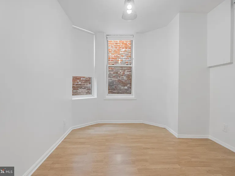 814 11th St NE #A — Photo 14