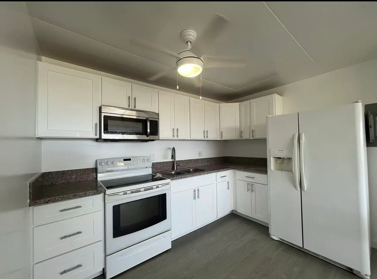 2 bed, 850 sqft, $2,800 — Photo 4