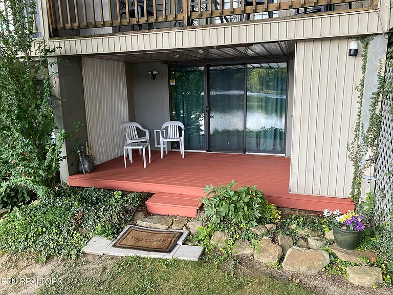 6 Lakeshore Ct #97 — Photo 6