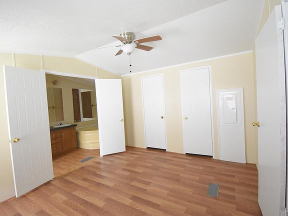 4th image of 1504 N Winfree St #9