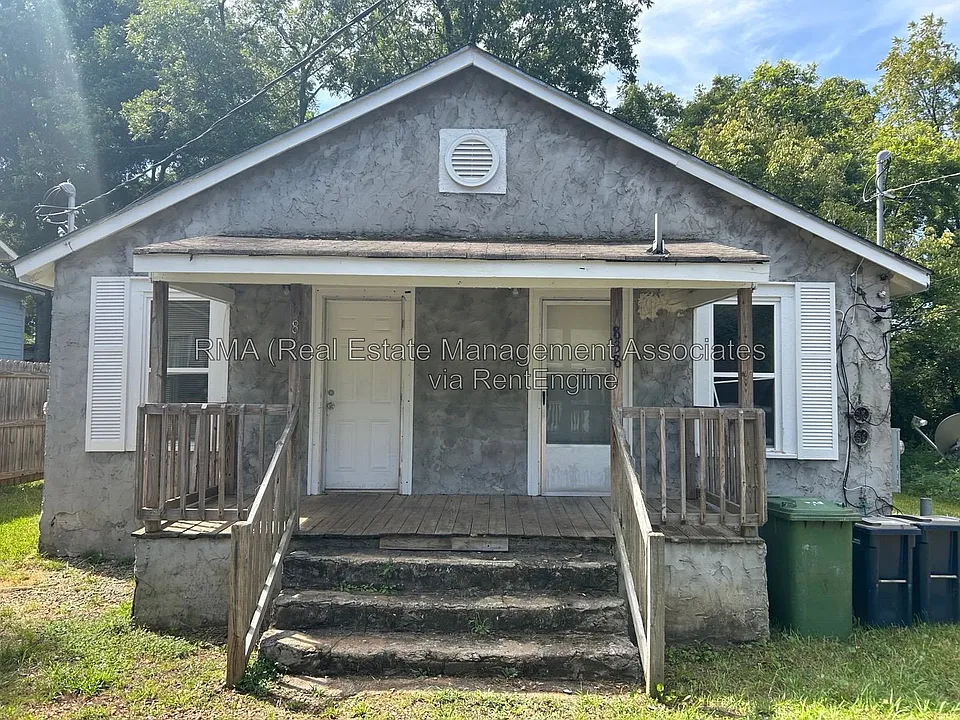 838 Friedman St