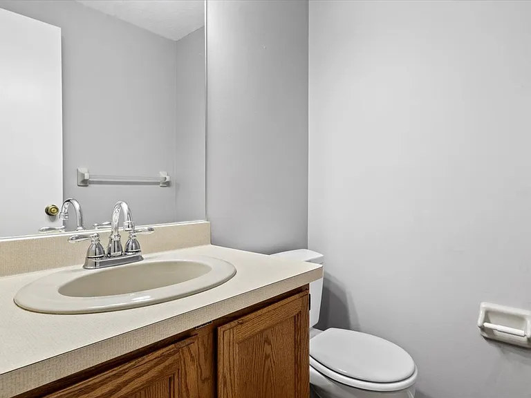 601 Zachary Way — Photo 6