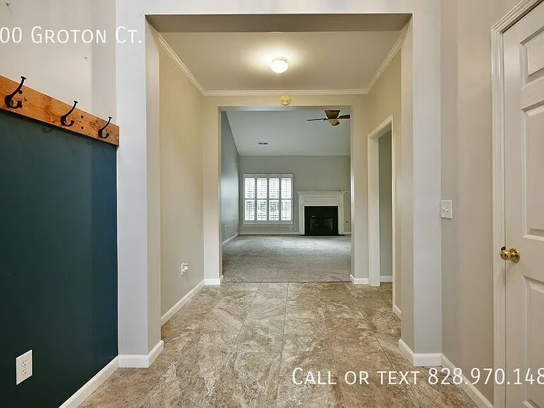 200 Groton Ct — Photo 12