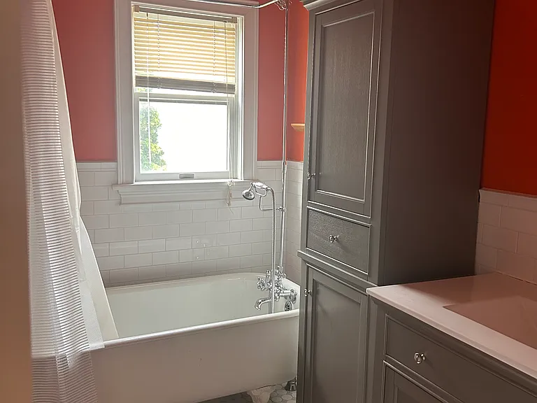 71 E Washington Ave #1 — Photo 1