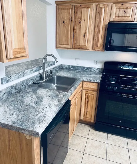 2727 La Jolla Ct — Photo 7