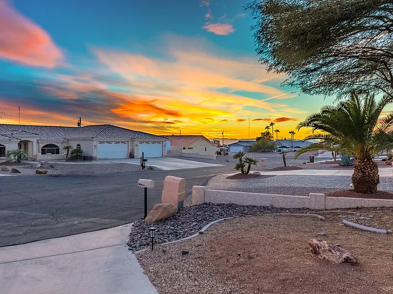 3921 Aloha Ln — Photo 10