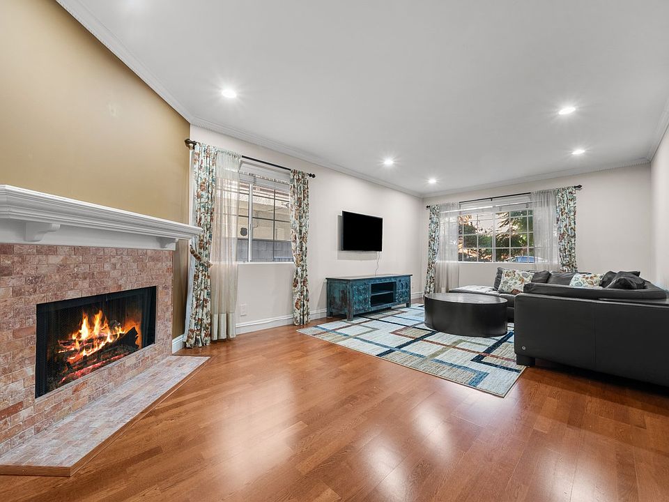 1st image of 618 N Howard St #127