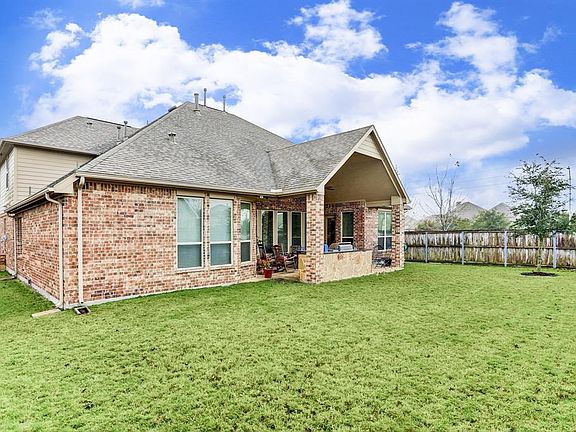 Large, private back yard with room for a pool!