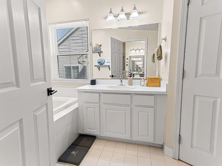 1484 Chapleau Dr — Photo 31