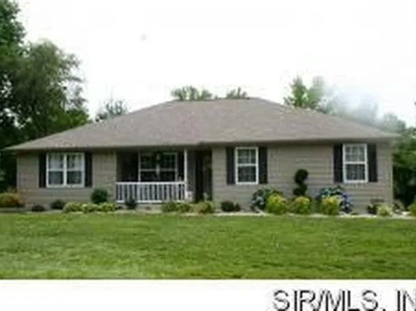1208 E College Ave, Greenville, IL 62246