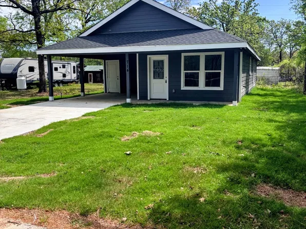 714 Cedarcrest Dr, Tool, TX 75143