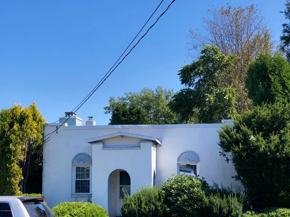 1087 N Locust St, Hazle Township, PA 18202