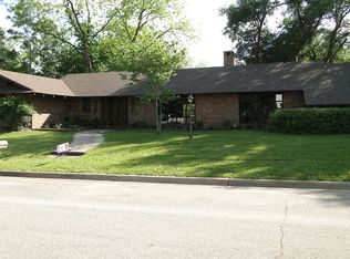 100 S Thomas St, Caldwell, TX 77836