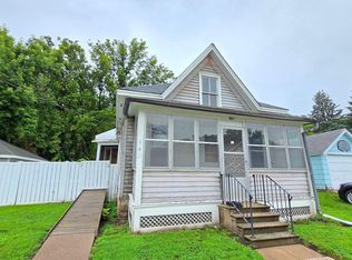 142 E 4th St, Red Wing, MN 55066