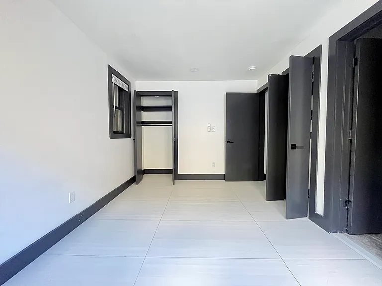 1614 Harrison St #3 — Photo 5