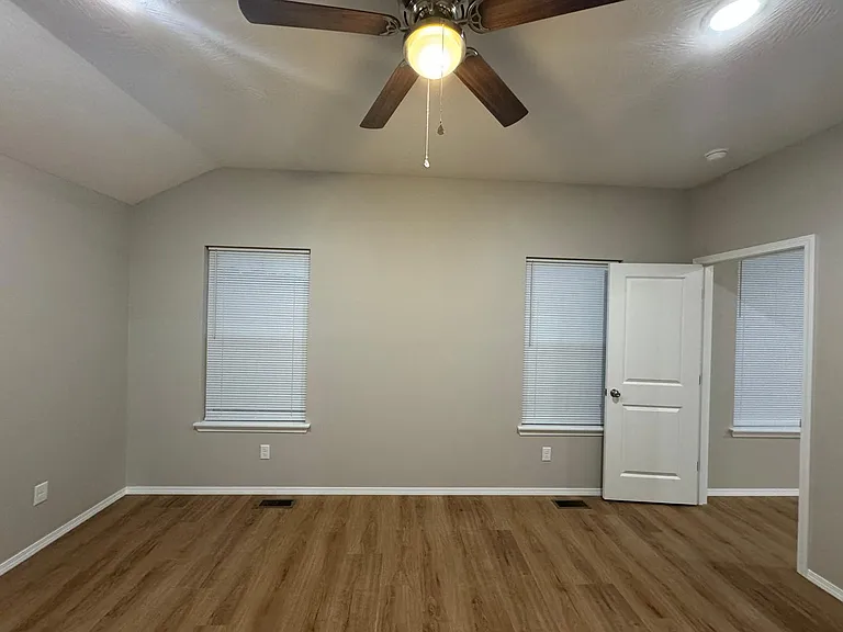 3498 N Ohara Ave — Photo 29