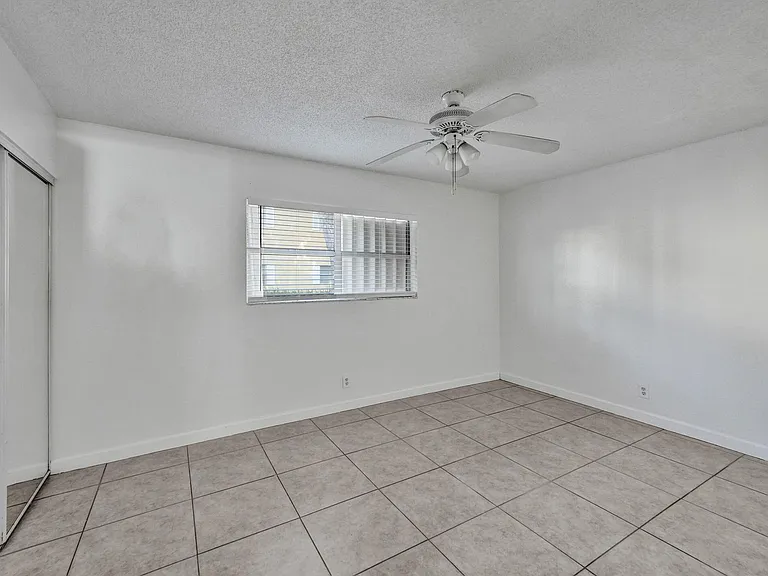 600 SE 2nd Ave #K2 — Photo 24